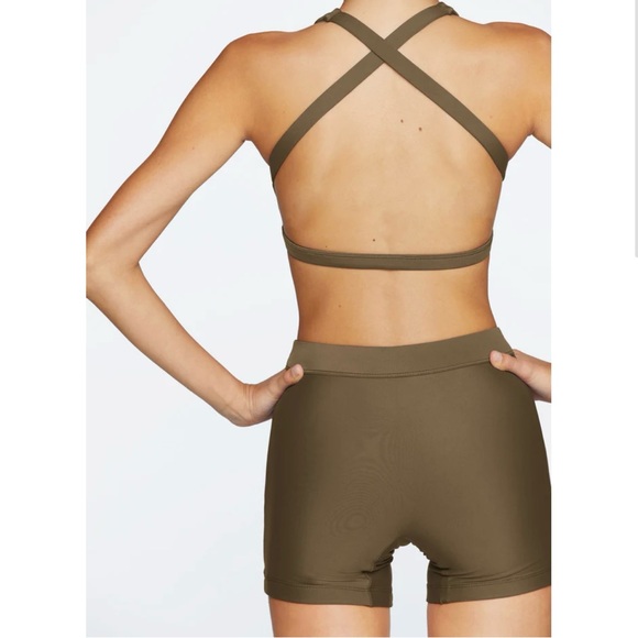 Mikoh Activewear Set - Picture 7 of 12